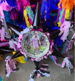 Messi soccer 3D star pinata