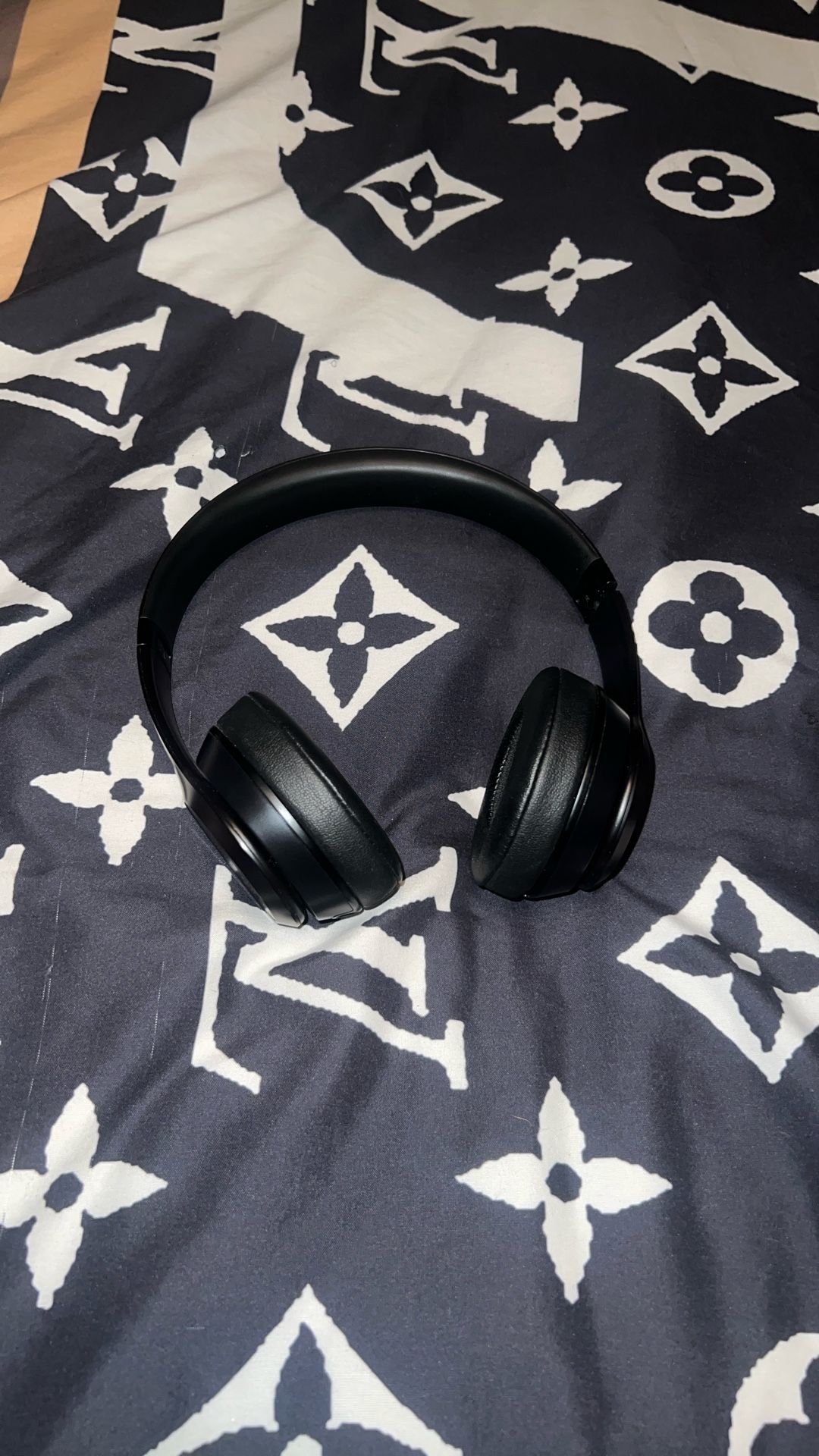 Beats Headphones(Wireless)