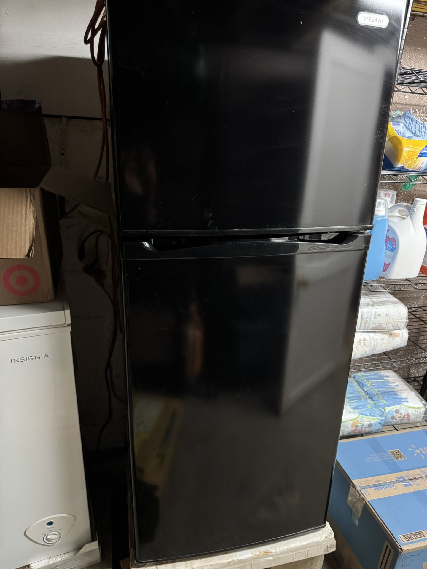 Vissani Refrigerator