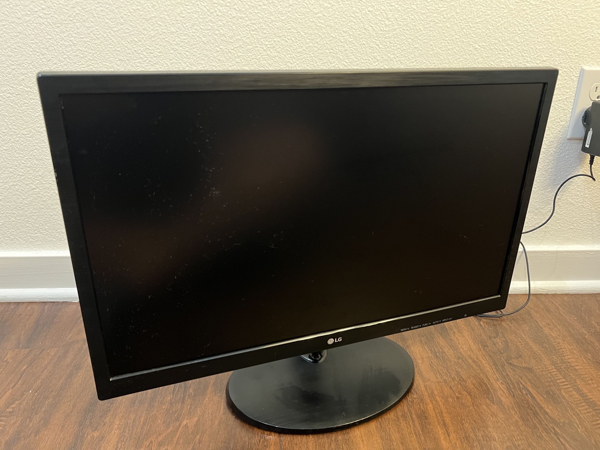 LG 24” monitor 1080p 