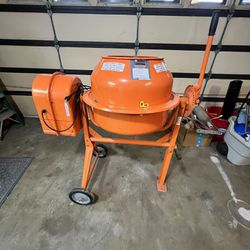 CENTRAL MACHINERY 3-1/2 Cubic Ft. Cement Mixer