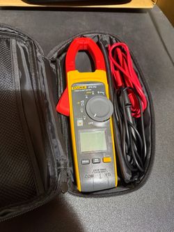 Fluke 374 FC True RMS Clamp Meter