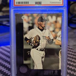 KEN GRIFFEY JR 1996 #41 BASEBALL CARD LEAF
