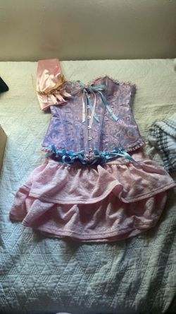 Costume