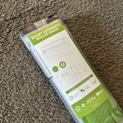 Motorized Blackout Roller Blind w/ Remote & Solar Panel – 34x72”