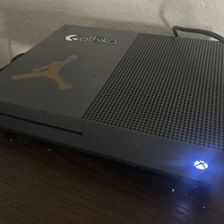 Xbox One S , With Headset,Controller 