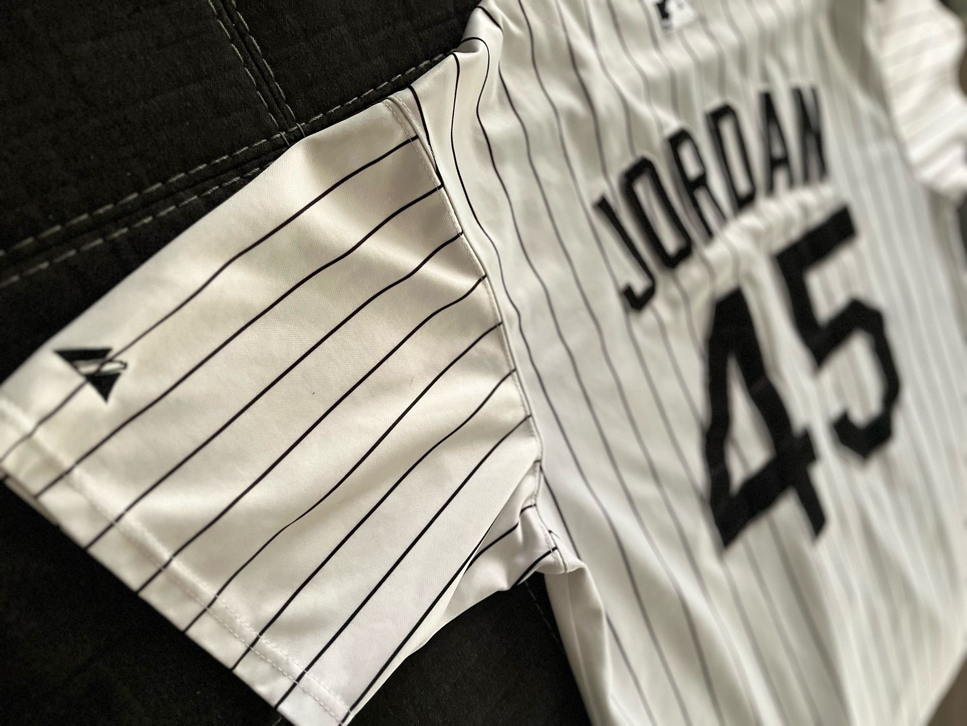 XXL Michael Jordan’s White SOX Baseball Jersey