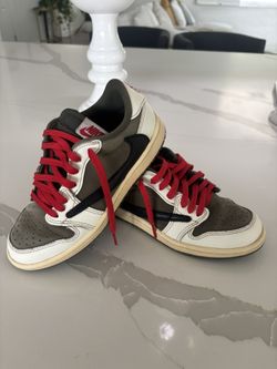 Travis Scott olives Size 1.5Y Used