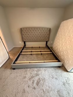 King Wingback Gusseted Bed Frame