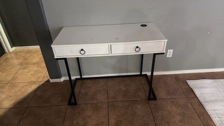 Desk Table