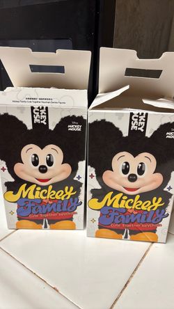 Pop Mart Mickey & Family