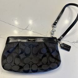 Coach Wristlet Wallet 