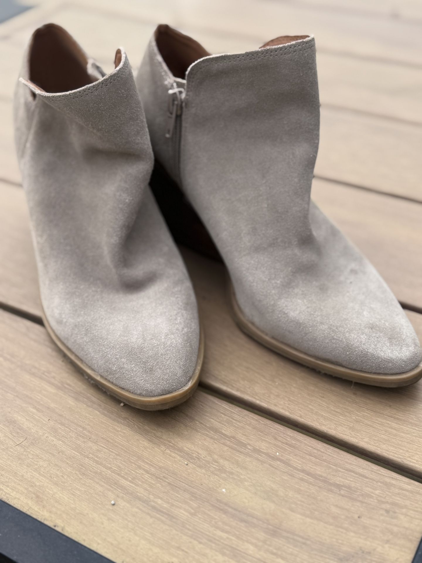 Lucky Brand Suede Grey Boots