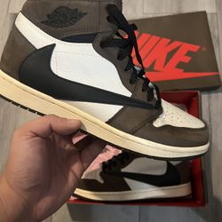 Travis Scott Jordan 1