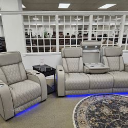Boyington Caramel Power Reclining Loveseat With Console Sofa Recliner
Ashley Furnitue $10 Down Payment Financing and Delivery available
