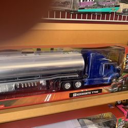 Die Cast 1/32 Oil Tanker