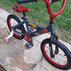  Boy's 18 Inch Huffy 95 Bike Great Condition