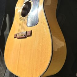Washburn 6 String Acoustic Guitar 