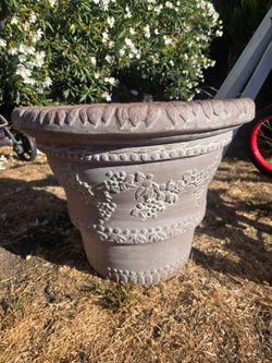 22 inch flower pot