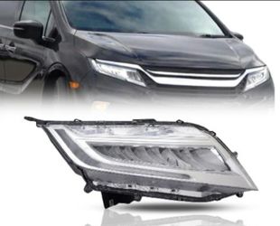 Headlight for Honda Odyssey 2018-2021 LX 33100THRA01 [w/o Blubs] OE Head Lamp Replacement (Passenger Side (Right))