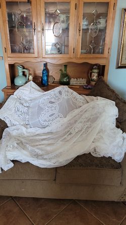 Lace Rectangular Size tablecloths $8 Each Or Both For $14