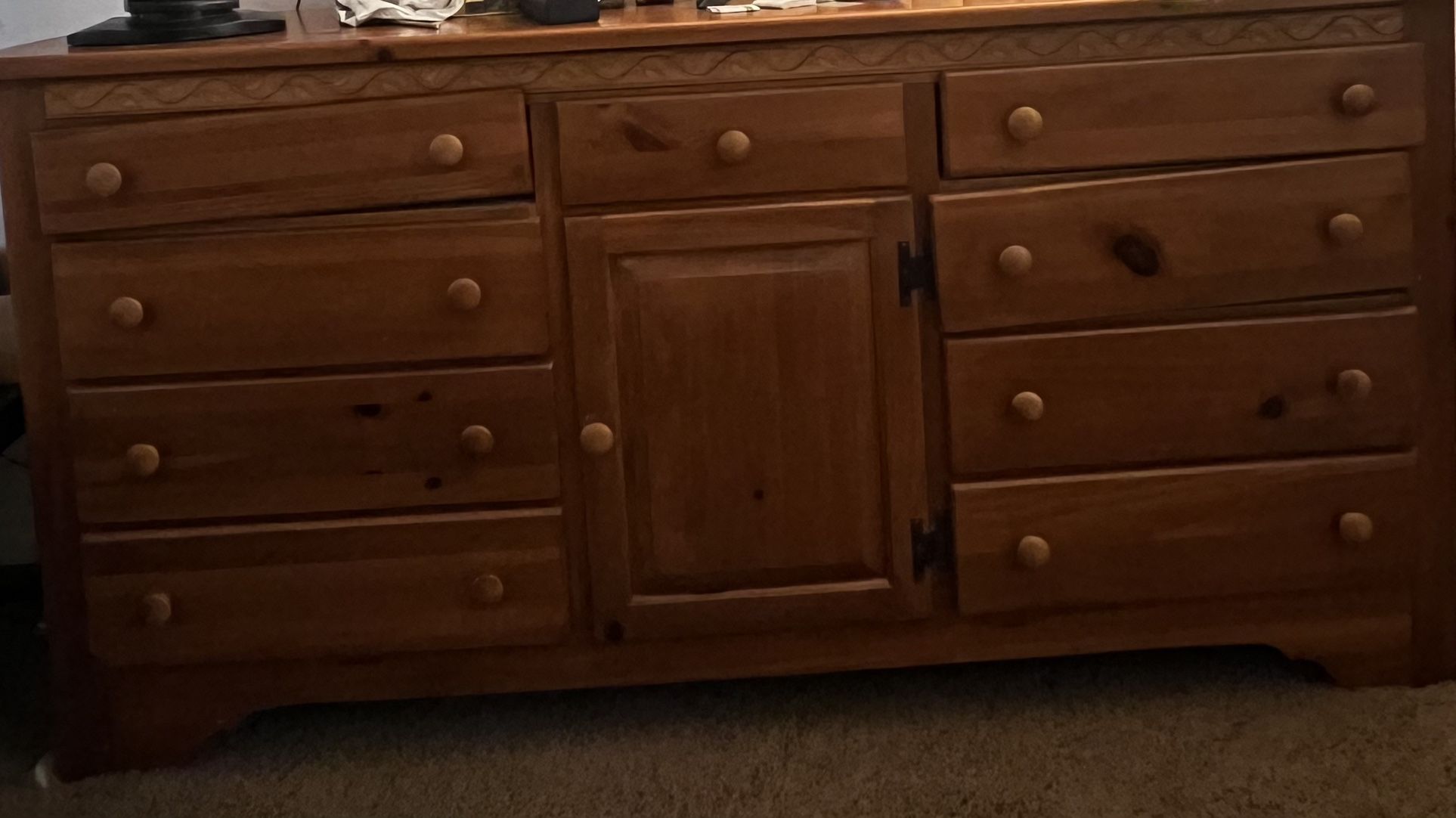 Dresser