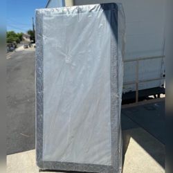 Twin size box spring