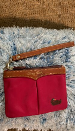 Dooney & Bourke wristlet