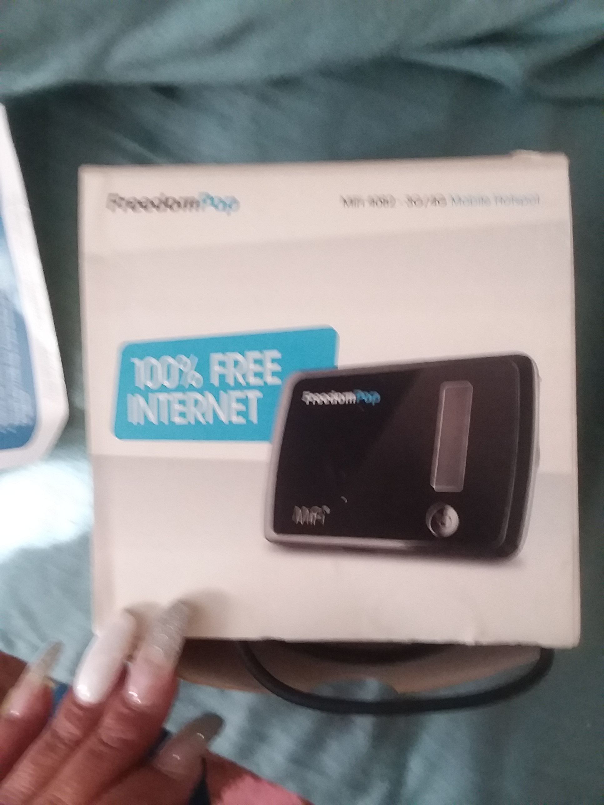 Freedom pop internet hotspot