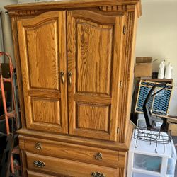 Solid oak Armoire