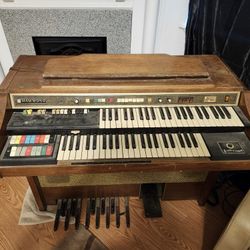 Hammond Organ