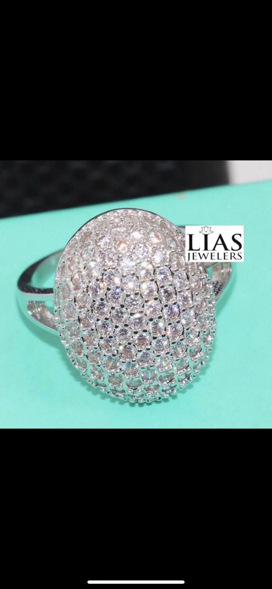 New 18k White Gold Engagement Ring