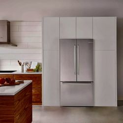 New Bosch 800 Series B36CT80SNS 36" French Door Smart Steel Refrigerator - Original: $3499———->$2200 📣: brand new in box.  NOT scratch & dent. And co