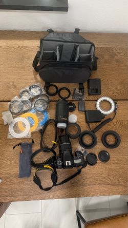 Nikon D7500 DSLR Bundle – 18-55mm & 70-300mm VR Lenses + 128GB SD Card + Bag & Accessories