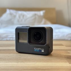 GoPro Hero 6 + Accessories