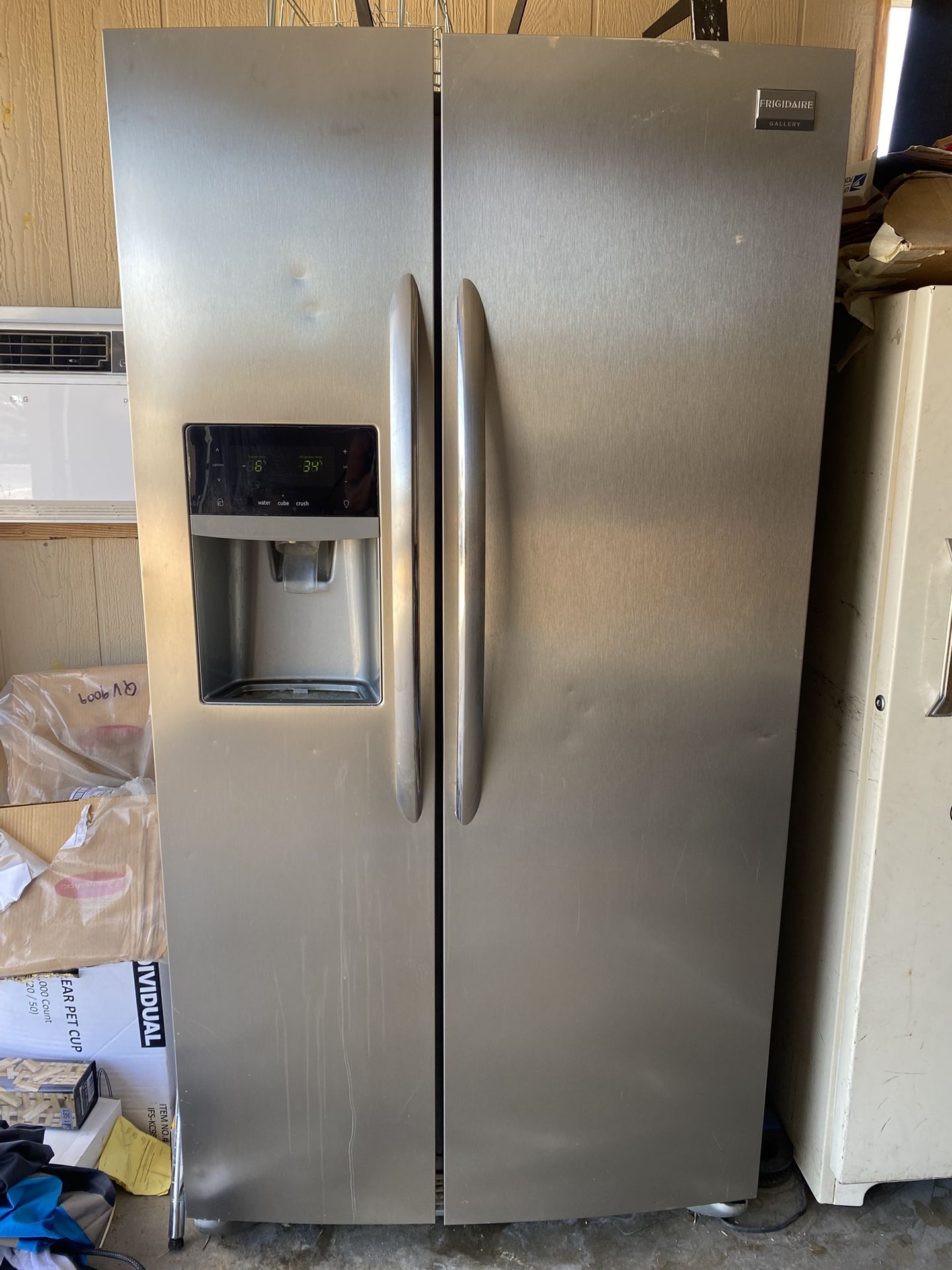 Refrigerator