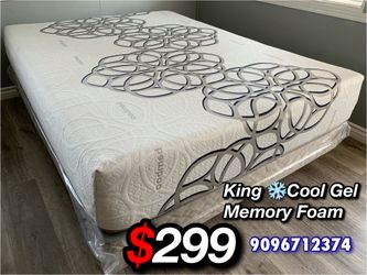 King Size Sky Comfort Bamboo Hybrid Cooling Gel Memory Foam Mattress and Boxspring