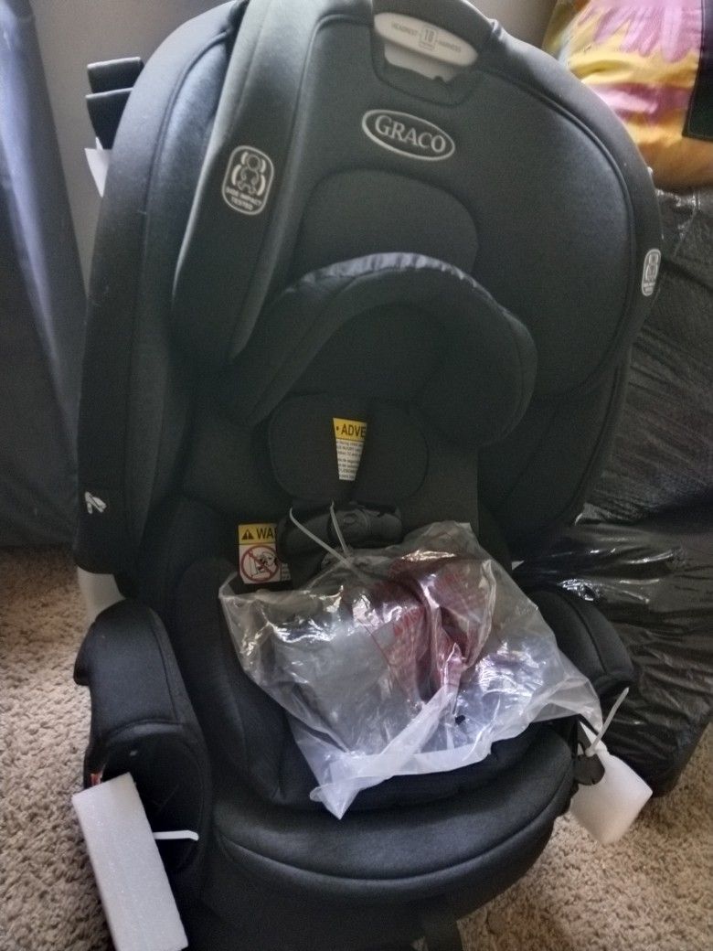 Graco Grow With Me Carseat