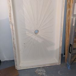 32 X 48 Shower Base, Center Drain