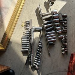 $75 OB9 Set Of Sockets 