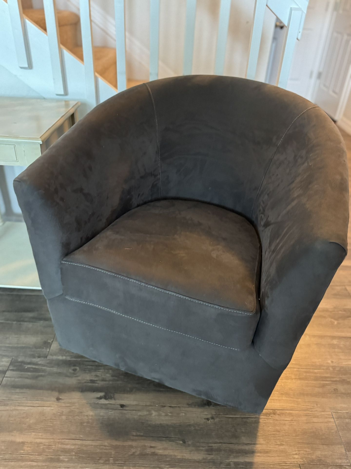 Accent Chairs