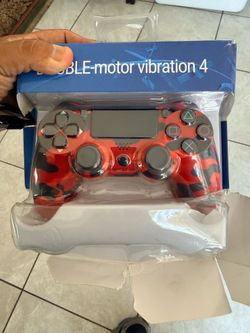 PlayStation 4 controller $20 (NEW) box is damaged