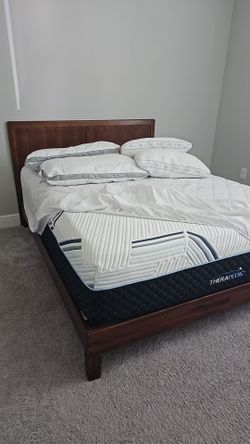 Therapedic Queen Mattress with Wood Bed Frame