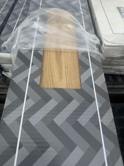 Vynil floor 180 sf