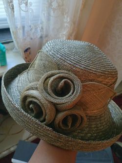 Gray hat