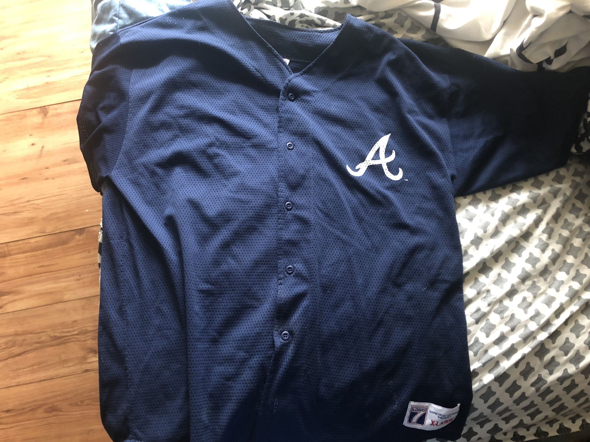 Chipper jones baseball jersey size xl