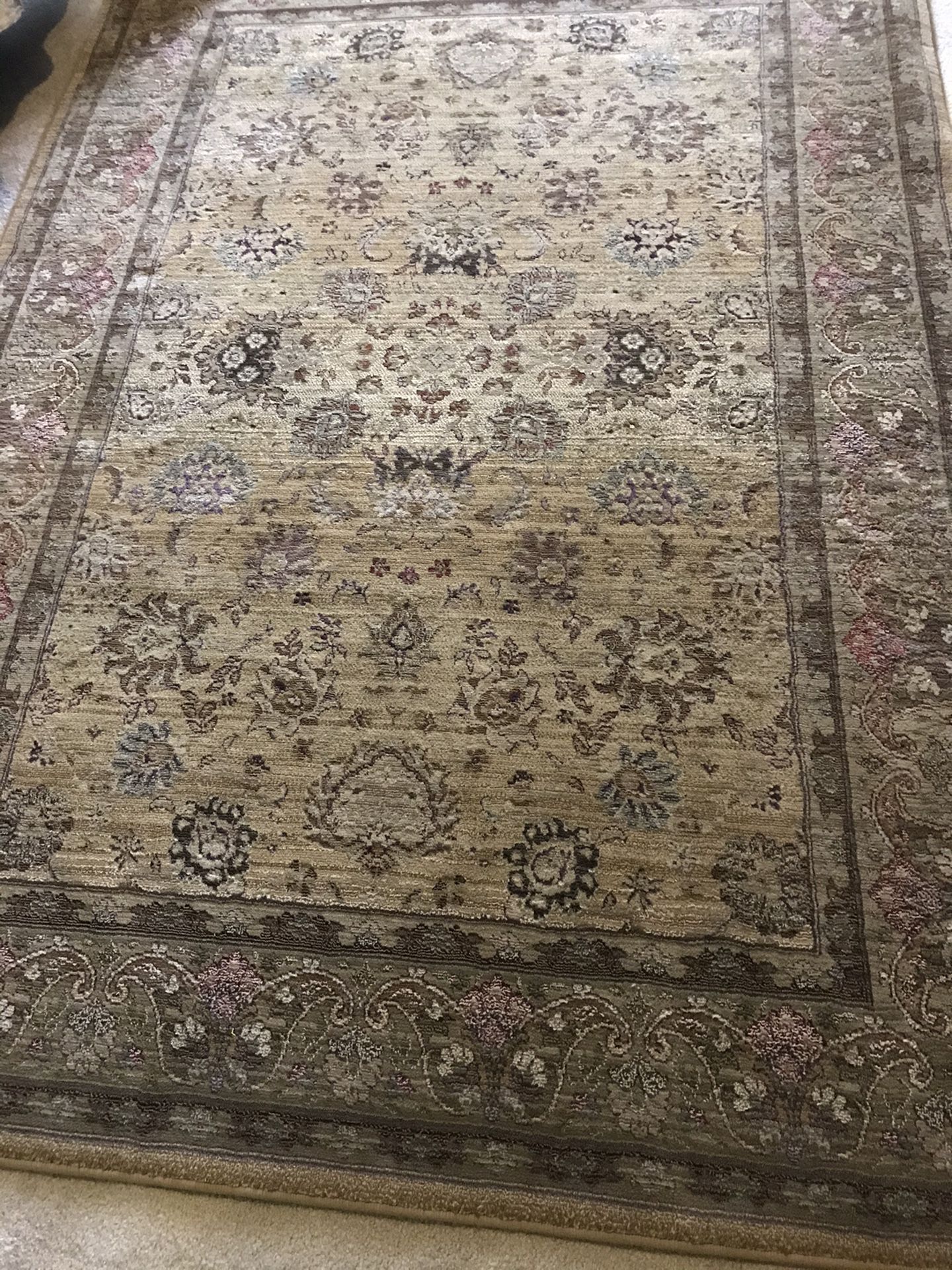 Oriental rug like new