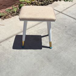 Vanity Chair 