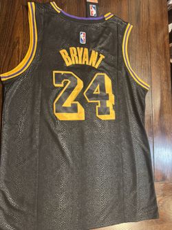 Lakers Yersey. 24