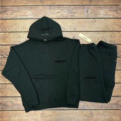 Essentials Set Hoodie And Pants Black 